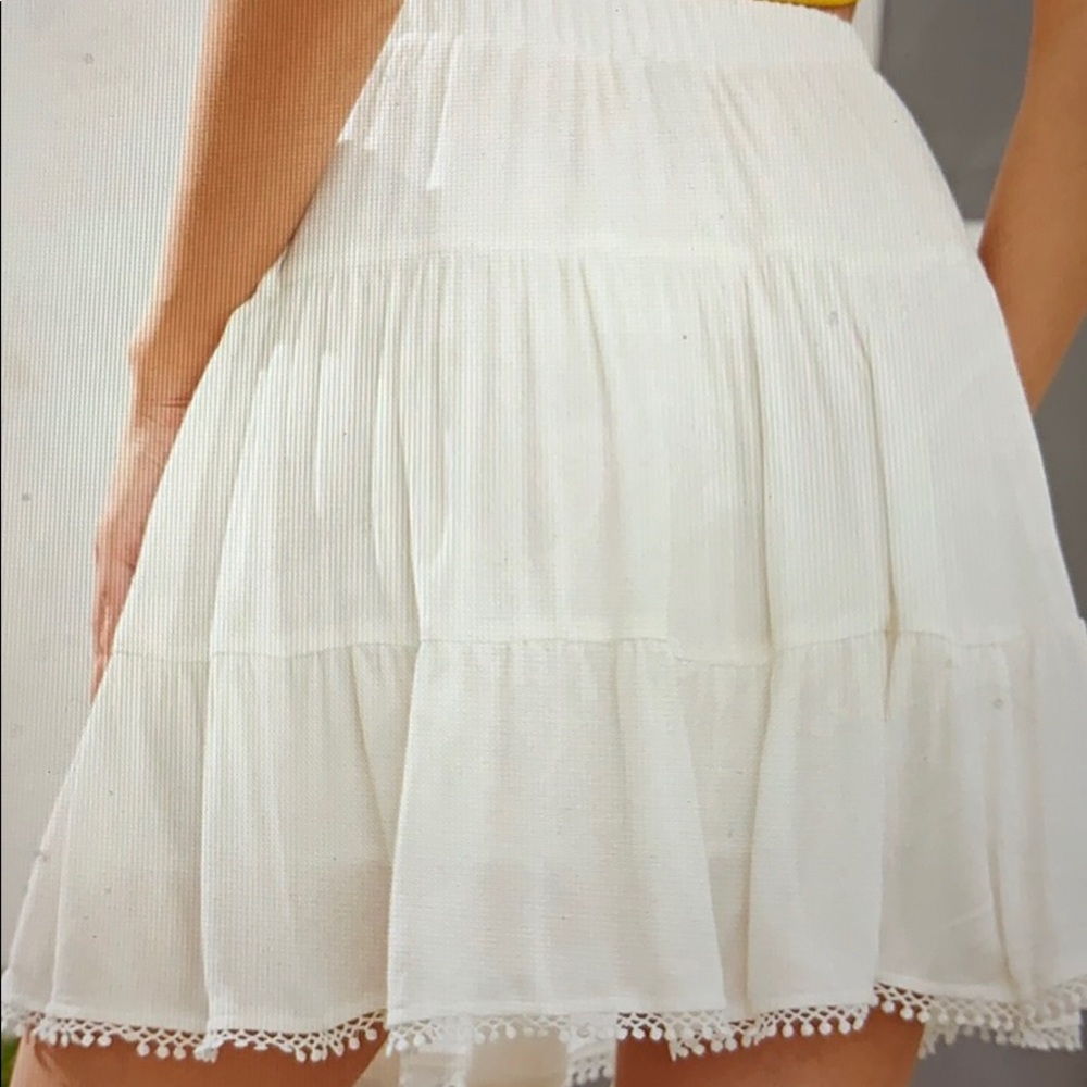 princess polly lace tape hem skirt!